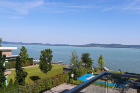 Platán Beach Apartman with lakeview